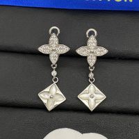 Louis Vuitton Color Blossom M Star Multi-Motif Earrings in Metal with Mother-of-Pearl and Diamonds Silver
