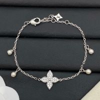 Louis Vuitton Idylle Blossom Bracelet in Metal with Pearls Silver